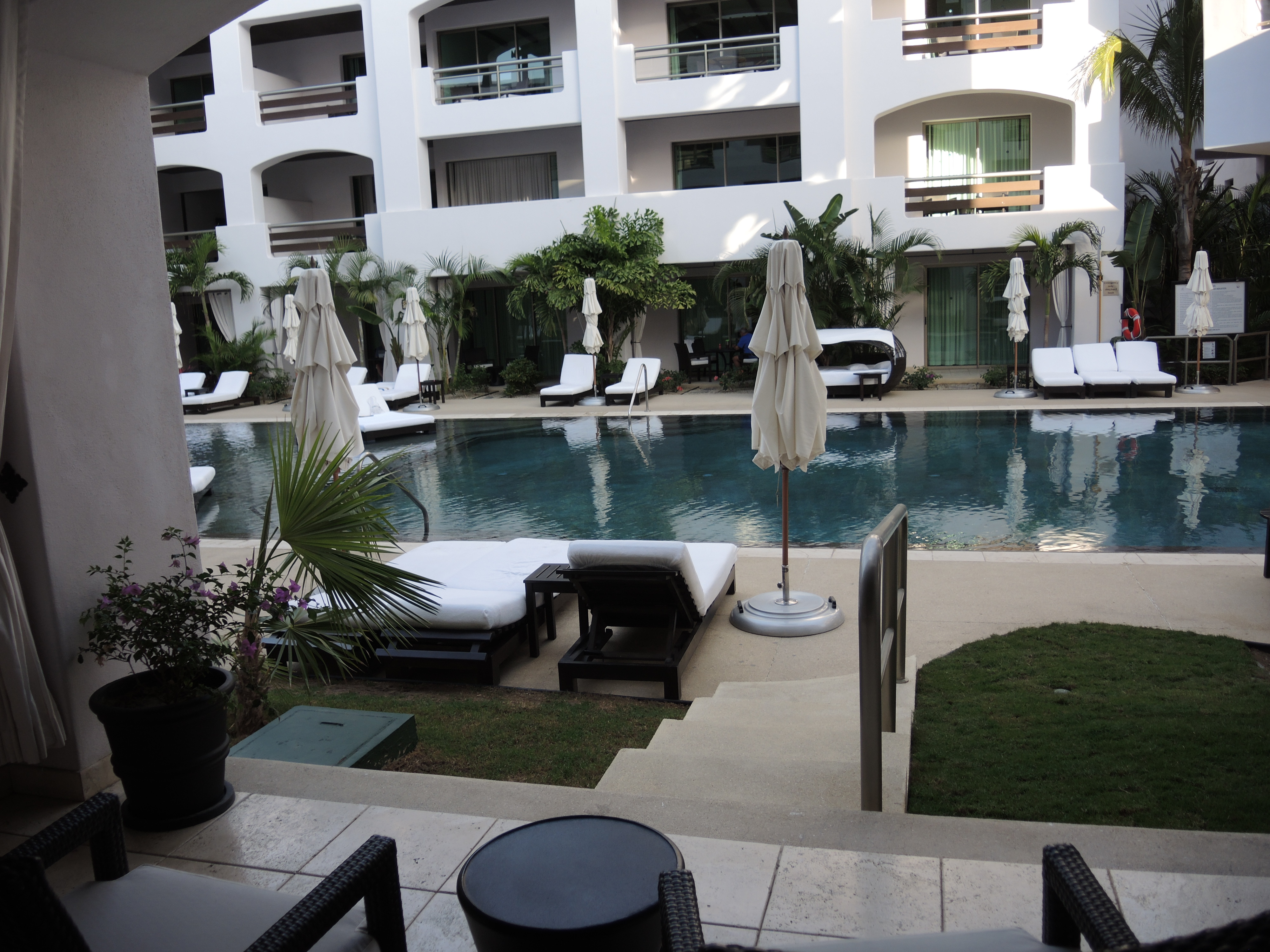 Junior Suite: Pool View