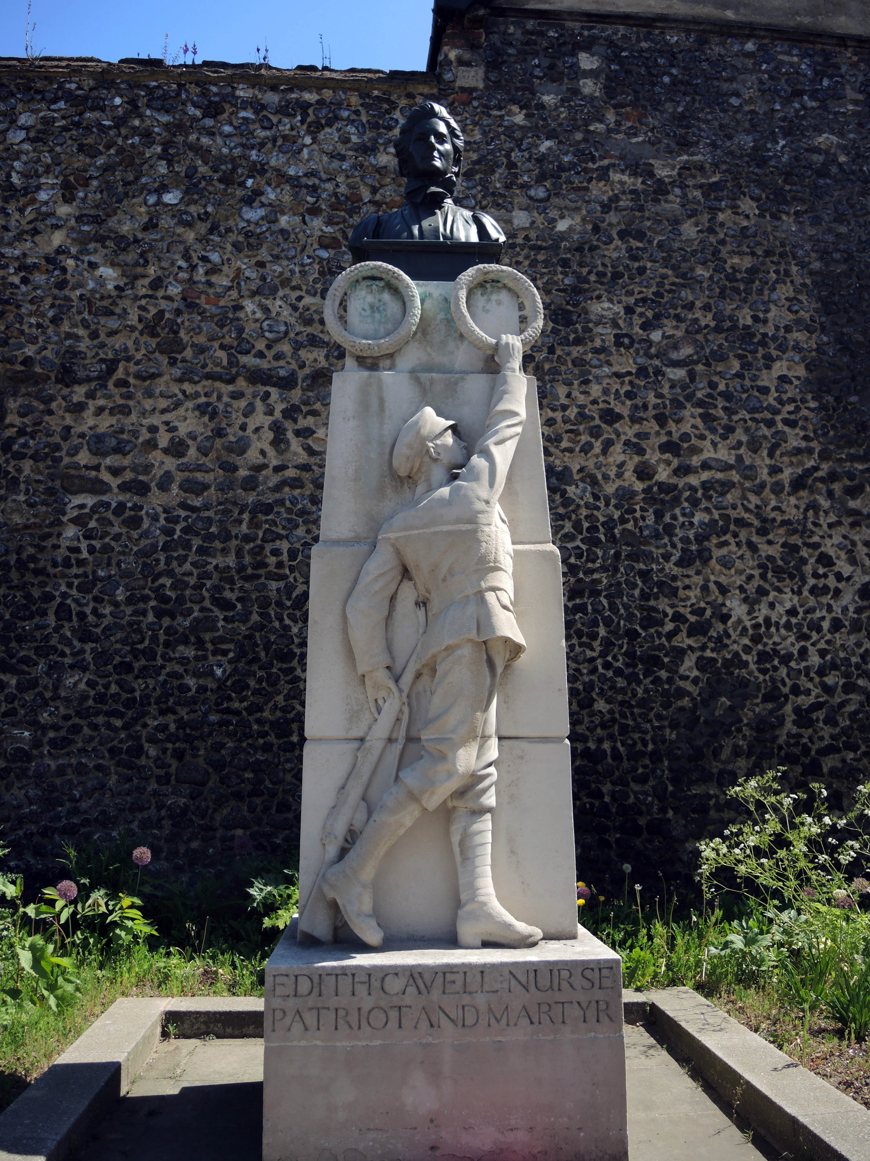 Edith Cavell statue