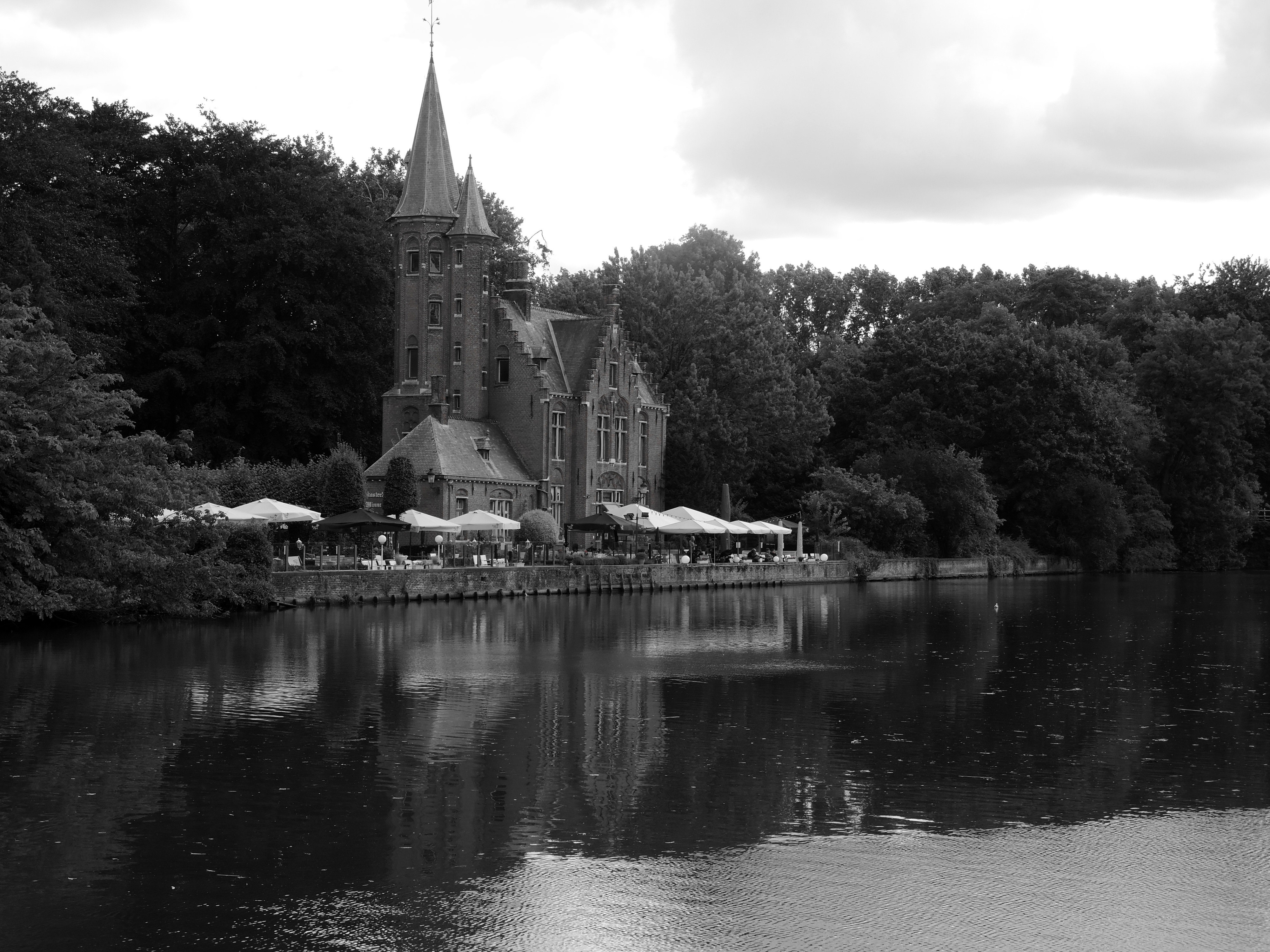 The Lake of Love with a view of Kasteel Minnewater Restaurant 