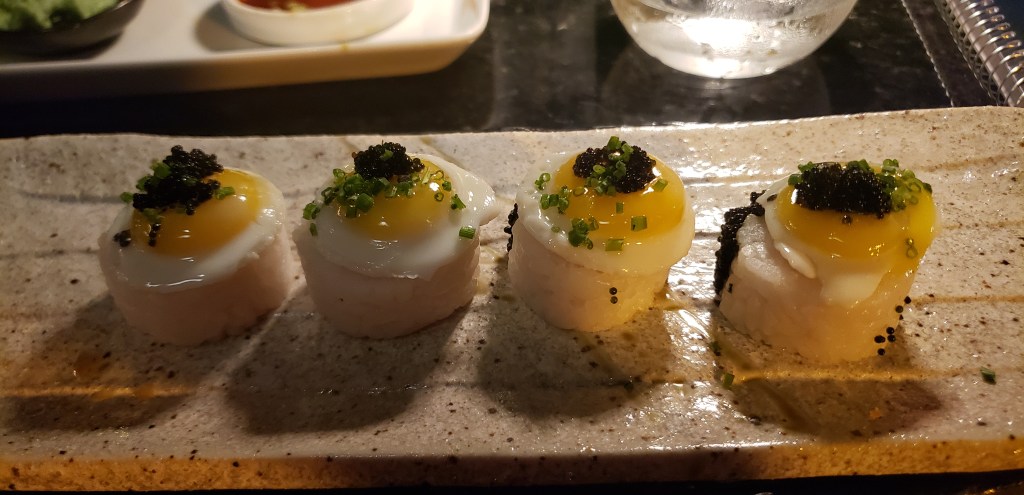 Sushi with quail eggs